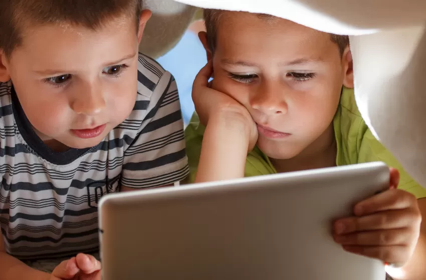  Çocuklarınızı dijital dünyada korumasız bırakmayın